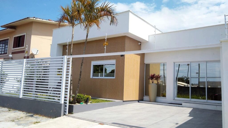 Imagem Casa com 3 Quartos à Venda, 156 m² em Coloninha - Araranguá Imagem Casa com 3 Quartos à Venda, 156 m² em Coloninha - Araranguá