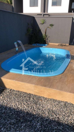Imagem Casa com 3 Quartos à Venda, 140 m² em Iririú - Joinville