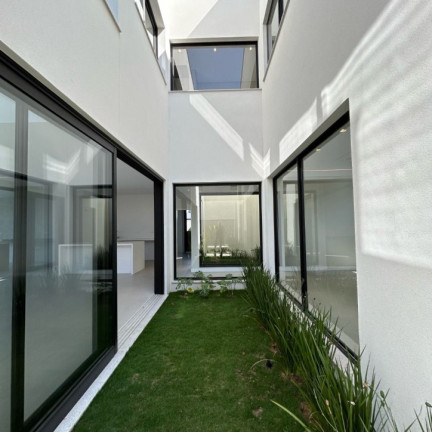 Imagem Casa com 4 Quartos à Venda, 530 m² em Condomínio Reserva Do Paratehy - São José Dos Campos Imagem Casa com 4 Quartos à Venda, 530 m² em Condomínio Reserva Do Paratehy - São José Dos Campos
