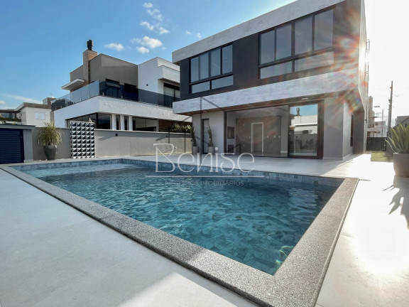 Imagem Casa com 4 Quartos à Venda, 285 m² em Santa Regina - Camboriú