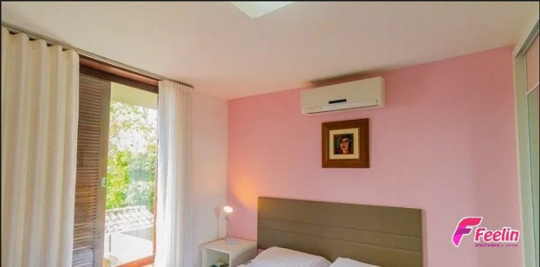 Imagem Casa com 4 Quartos à Venda, 184 m² em Agronômica - Florianópolis Imagem Casa com 4 Quartos à Venda, 184 m² em Agronômica - Florianópolis