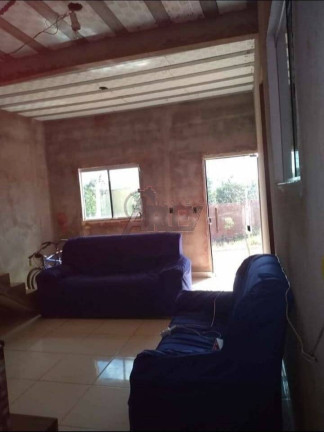 Imagem Casa com 3 Quartos à Venda, 230 m² em Nova América - Montes Claros Imagem Casa com 3 Quartos à Venda, 230 m² em Nova América - Montes Claros