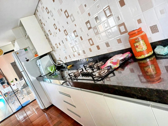 Imagem Casa com 3 Quartos à Venda, 250 m² Imagem Casa com 3 Quartos à Venda, 250 m²