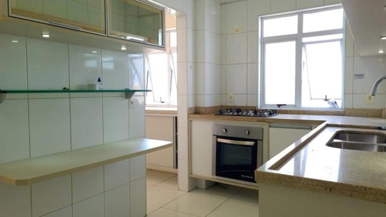 Imagem Apartamento com 3 Quartos à Venda, 140 m² em Pompéia - Santos