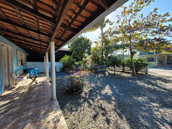 Imagem Casa com 3 Quartos à Venda, 178 m² em Centro - Penha Imagem Casa com 3 Quartos à Venda, 178 m² em Centro - Penha