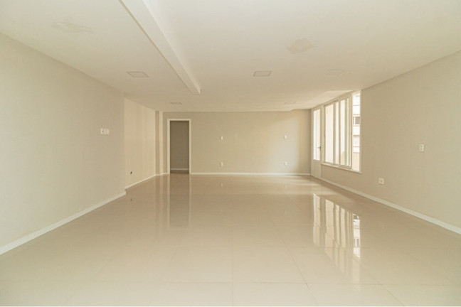 Apartamento com 3 Quartos à Venda, 147 m² em Moinhos De Vento - Porto Alegre