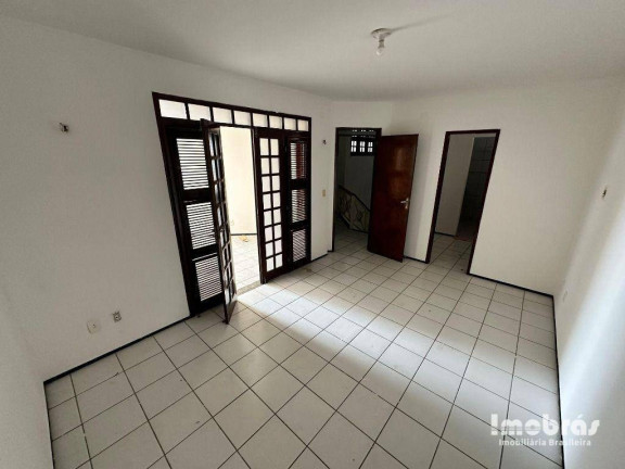 Imagem Casa com 4 Quartos para Alugar, 163 m² em Sapiranga - Fortaleza Imagem Casa com 4 Quartos para Alugar, 163 m² em Sapiranga - Fortaleza