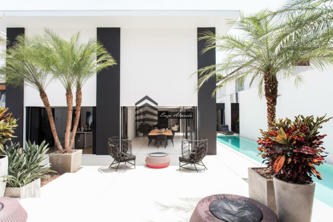 Imagem Casa com 3 Quartos à Venda, 723 m² em Jardim Paulista - São Paulo Imagem Casa com 3 Quartos à Venda, 723 m² em Jardim Paulista - São Paulo