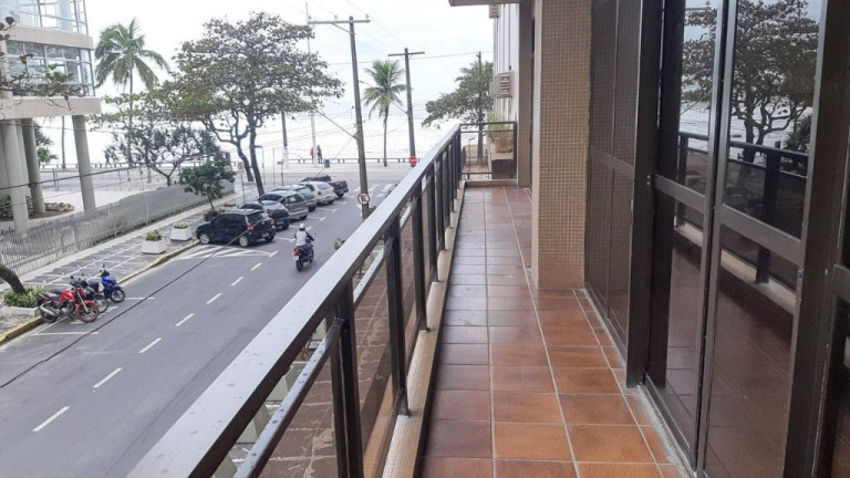 Apartamento com 3 Quartos à Venda ou Locação, 190 m² em Pitangueiras - Guarujá