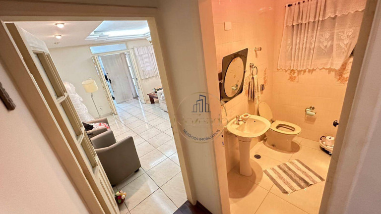 Imagem Sobrado com 3 Quartos à Venda, 229 m² em Vila Pires - Santo André Imagem Sobrado com 3 Quartos à Venda, 229 m² em Vila Pires - Santo André