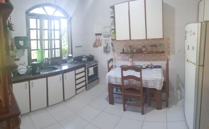 Imagem Casa com 5 Quartos à Venda, 300 m² em Itaipu - Niterói Imagem Casa com 5 Quartos à Venda, 300 m² em Itaipu - Niterói