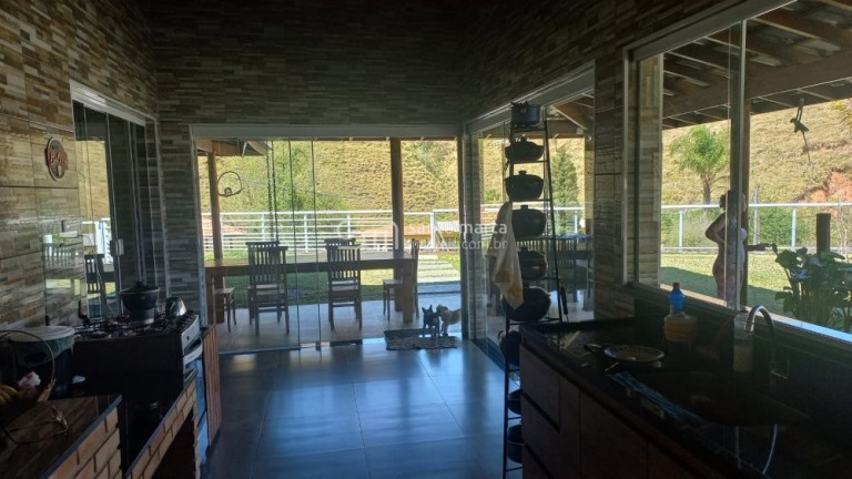 Imagem Imóvel com 3 Quartos à Venda, 290.400 m² em Bairro Pompilho - Piquete Imagem Imóvel com 3 Quartos à Venda, 290.400 m² em Bairro Pompilho - Piquete