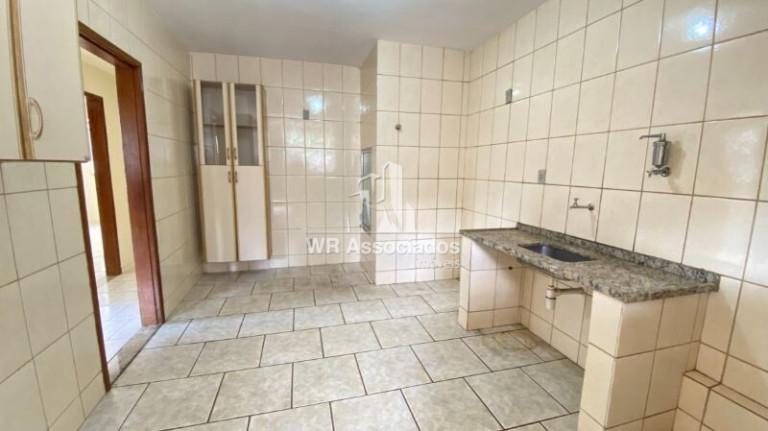 Imagem Apartamento com 2 Quartos à Venda, 75 m² Imagem Apartamento com 2 Quartos à Venda, 75 m²