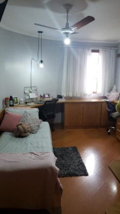 Imagem Casa com 7 Quartos à Venda, 450 m² em Jardim Iva - São Paulo