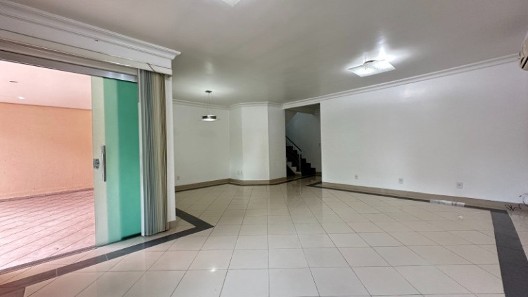 Imagem Casa com 4 Quartos à Venda, 263 m² em Ponta Negra - Manaus Imagem Casa com 4 Quartos à Venda, 263 m² em Ponta Negra - Manaus