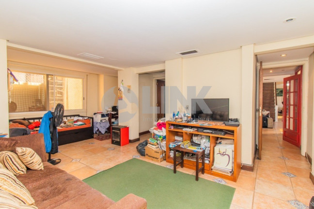 Imagem Imóvel com 4 Quartos à Venda, 498 m² em Moinhos De Vento - Porto Alegre