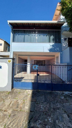 Imagem Casa com 4 Quartos à Venda, 150 m² em Quissama - Petrópolis Imagem Casa com 4 Quartos à Venda, 150 m² em Quissama - Petrópolis