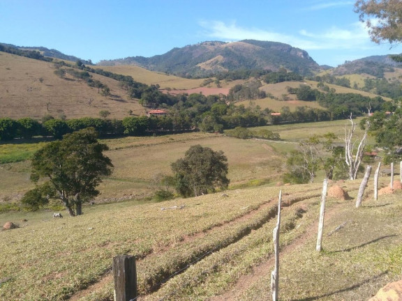 Imagem Fazenda à Venda, 100 m² em Ouros - Paraisópolis Imagem Fazenda à Venda, 100 m² em Ouros - Paraisópolis