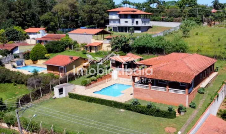 Chácara com 4 Quartos à Venda, 1.368 m² em Chácaras Fernão Dias - Atibaia