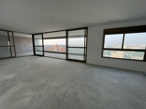 Imóvel com 3 Quartos à Venda, 280 m² em Moema - São Paulo