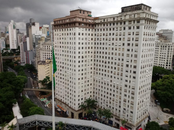 Imagem Kitnet com 1 Quarto à Venda, 45 m² em Sé - São Paulo Imagem Kitnet com 1 Quarto à Venda, 45 m² em Sé - São Paulo