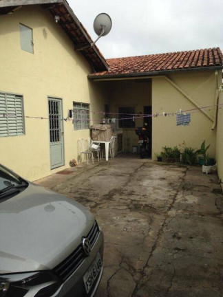 Imagem Casa com 5 Quartos à Venda, 160 m² em Jardim Canuto Borges - Taubaté Imagem Casa com 5 Quartos à Venda, 160 m² em Jardim Canuto Borges - Taubaté