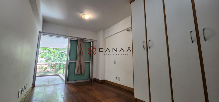 Imagem Apartamento com 3 Quartos à Venda, 242 m² em Leblon - Rio De Janeiro Imagem Apartamento com 3 Quartos à Venda, 242 m² em Leblon - Rio De Janeiro