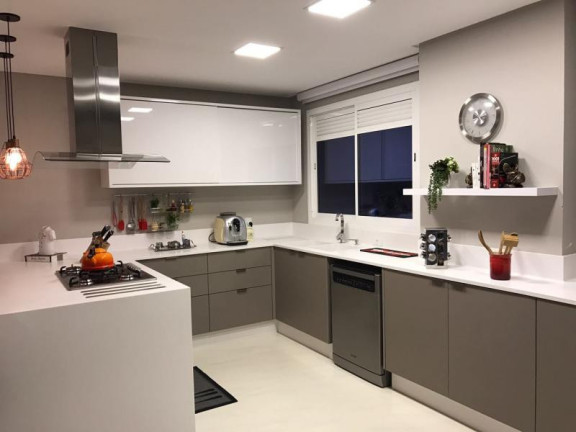Imagem Apartamento com 3 Quartos para Temporada, 187 m² em Centro - Balneário Camboriú