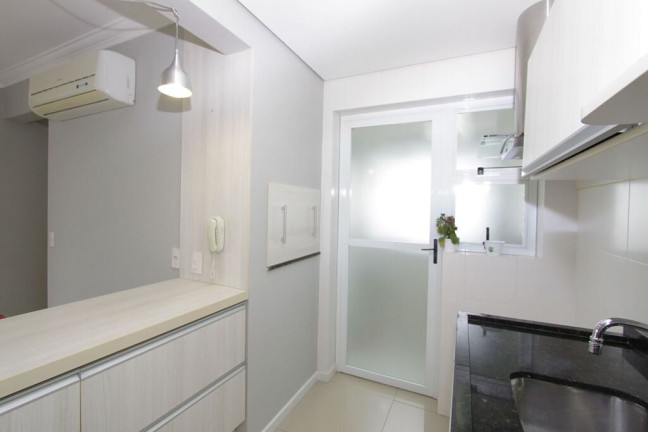 Imagem Apartamento com 2 Quartos à Venda, 68 m² em Petrópolis - Porto Alegre Imagem Apartamento com 2 Quartos à Venda, 68 m² em Petrópolis - Porto Alegre