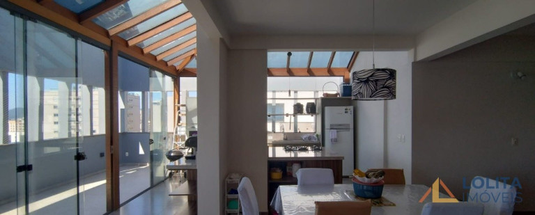 Imagem Cobertura com 3 Quartos à Venda, 173 m² em Centro - Florianópolis Imagem Cobertura com 3 Quartos à Venda, 173 m² em Centro - Florianópolis