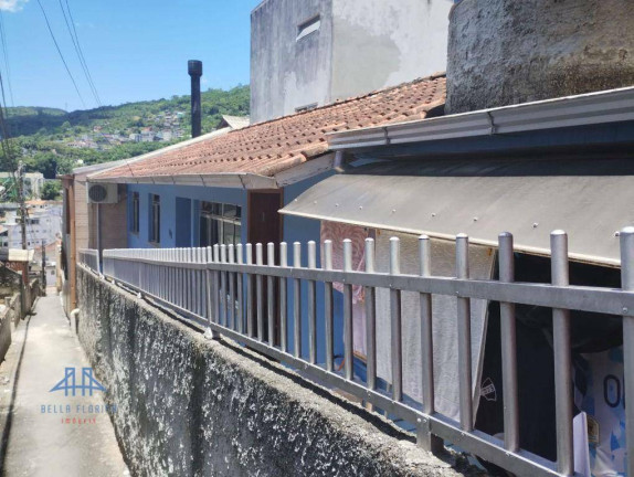 Casa com 3 Quartos à Venda, 98 m² em Pantanal - Florianópolis
