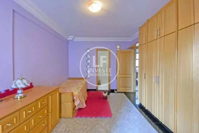 Imagem Sobrado com 4 Quartos à Venda, 308 m² em Setor Bueno - Goiânia