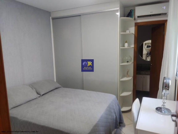 Imagem Apartamento com 2 Quartos à Venda, 60 m² em Centro - Guarapari
