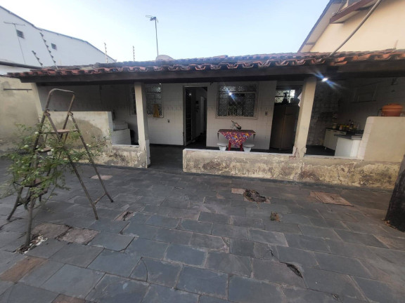 Imagem Casa com 3 Quartos à Venda, 300 m² em Cuiabá Imagem Casa com 3 Quartos à Venda, 300 m² em Cuiabá