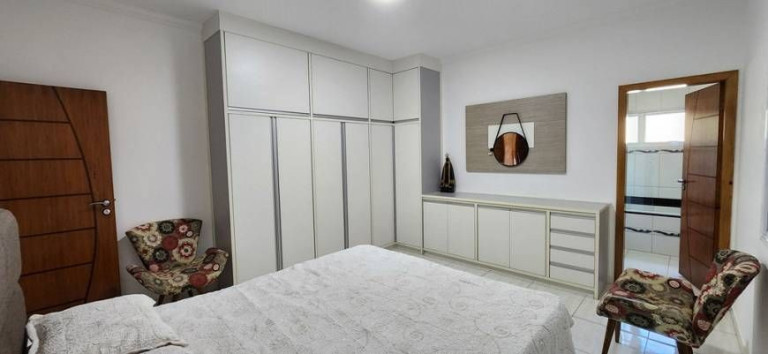 Imagem Casa com 3 Quartos à Venda ou Locação, 2.390 m² em Altos De Santana I - Jacareí Imagem Casa com 3 Quartos à Venda ou Locação, 2.390 m² em Altos De Santana I - Jacareí
