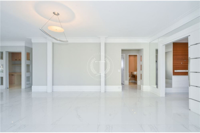 Imagem Apartamento com 3 Quartos à Venda, 177 m² em São Paulo Imagem Apartamento com 3 Quartos à Venda, 177 m² em São Paulo