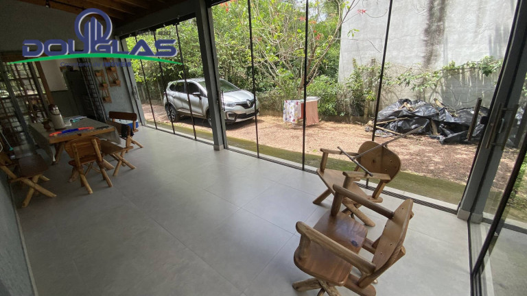 Imagem Casa com 3 Quartos à Venda, 1.200 m² em Viamão
