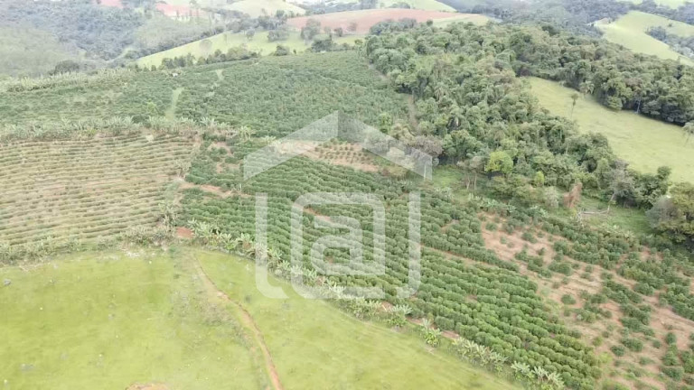 Imagem Imóvel com 4 Quartos à Venda, 120 m² em Santana De Caldas - Caldas Imagem Imóvel com 4 Quartos à Venda, 120 m² em Santana De Caldas - Caldas