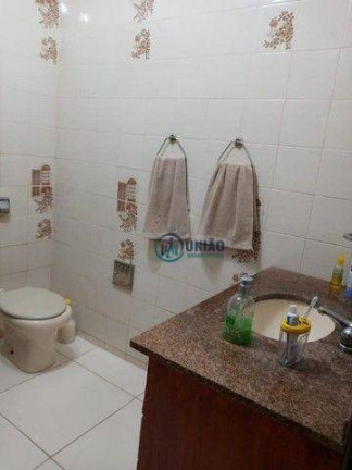 Imagem Casa com 3 Quartos à Venda, 420 m² em Piratininga - Niterói