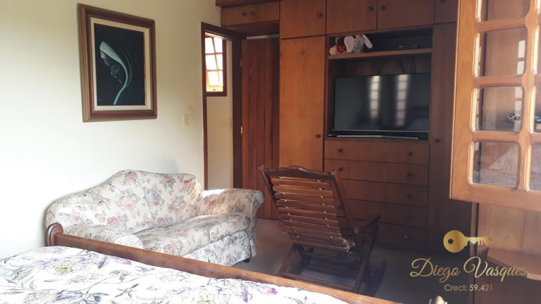 Imagem Casa com 3 Quartos à Venda, 220 m² em Quebra Frascos - Teresópolis Imagem Casa com 3 Quartos à Venda, 220 m² em Quebra Frascos - Teresópolis