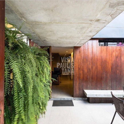 Casa à Venda ou Locação, 220 m² em Vila Nova Conceição - São Paulo