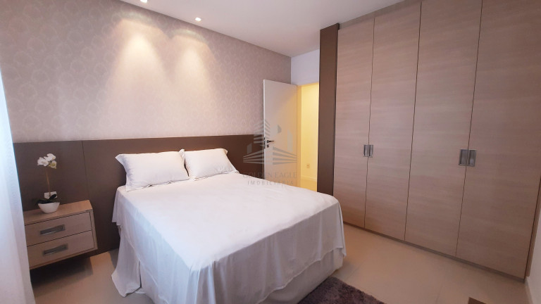 Imagem Apartamento com 3 Quartos à Venda, 256 m² em Centro - Balneário Camboriú Imagem Apartamento com 3 Quartos à Venda, 256 m² em Centro - Balneário Camboriú