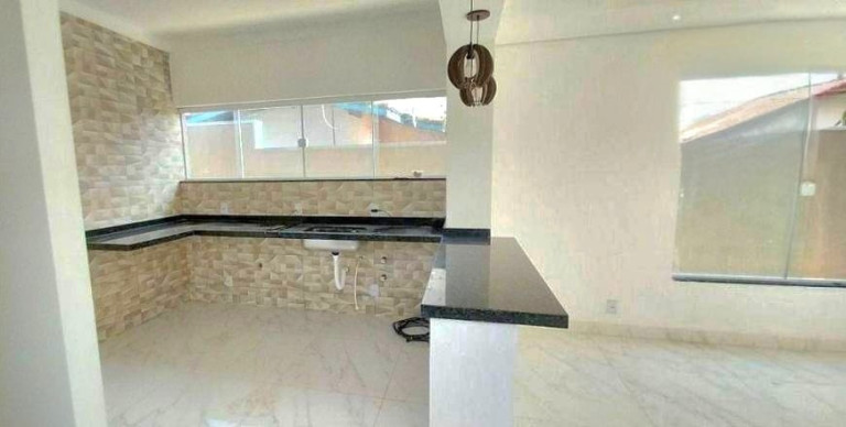 Imagem Sobrado com 3 Quartos à Venda, 132 m² em Santana - Pindamonhangaba Imagem Sobrado com 3 Quartos à Venda, 132 m² em Santana - Pindamonhangaba