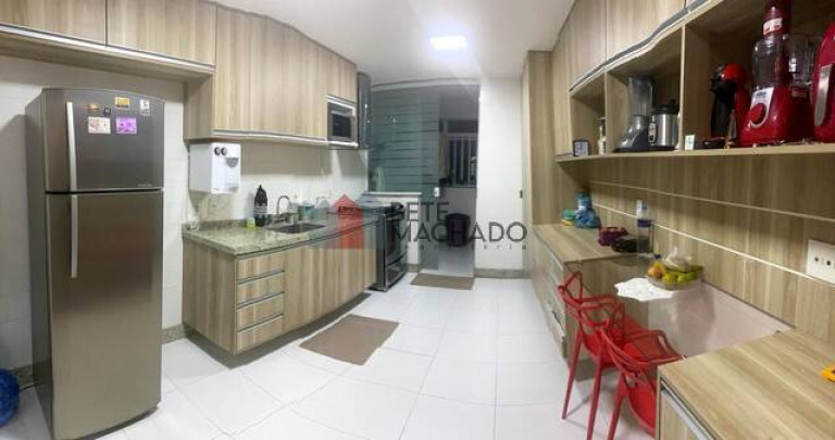Imagem Apartamento com 3 Quartos à Venda, 108 m² em Várzea - Teresópolis