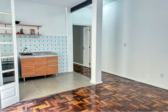 Imagem Apartamento com 1 Quarto à Venda, 45 m² em Santana - Porto Alegre Imagem Apartamento com 1 Quarto à Venda, 45 m² em Santana - Porto Alegre