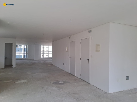 Imagem Sala Comercial à Venda, 303 m² em Centro - Florianópolis Imagem Sala Comercial à Venda, 303 m² em Centro - Florianópolis