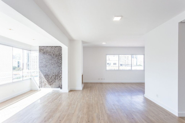 Imagem Apartamento com 2 Quartos à Venda, 137 m² em Vila Olímpia - São Paulo