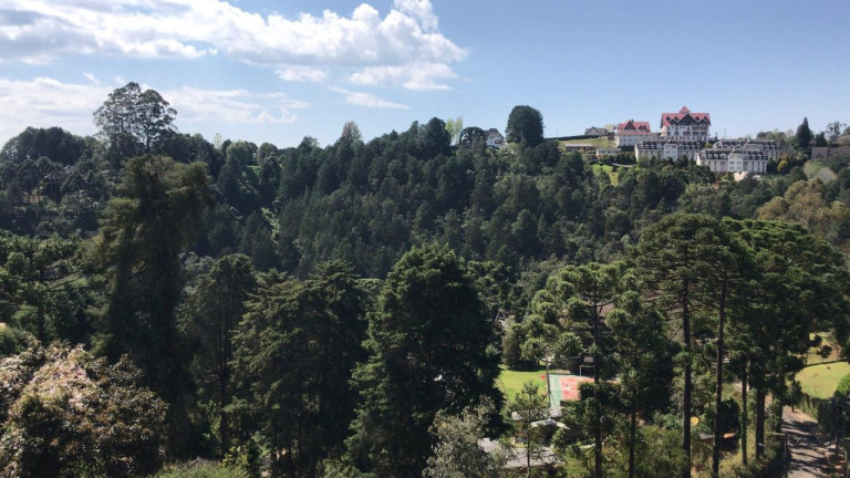Imagem Casa com 5 Quartos à Venda, 280 m² em Alto Do Capivari - Campos Do Jordão Imagem Casa com 5 Quartos à Venda, 280 m² em Alto Do Capivari - Campos Do Jordão