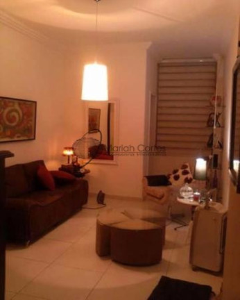 Imagem Imóvel com 2 Quartos à Venda, 80 m² em Centro - Niterói Imagem Imóvel com 2 Quartos à Venda, 80 m² em Centro - Niterói