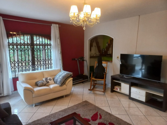 Imagem Casa com 4 Quartos à Venda, 260 m² em Aventureiro - Joinville